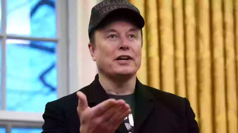 Elon Musk reveals reason why all federal workers just received an email with an ultimatum